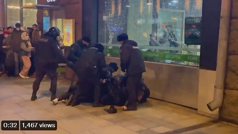 Само в Москва арестуваните са над 300 Преди демонстрациите от Министерството