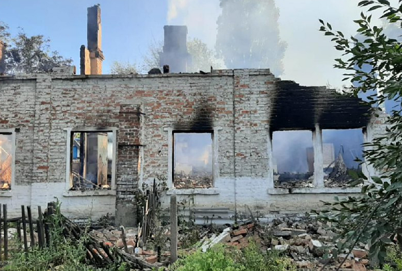 В Костянтинивка са засегнати пет къщи училище и промишлена сграда