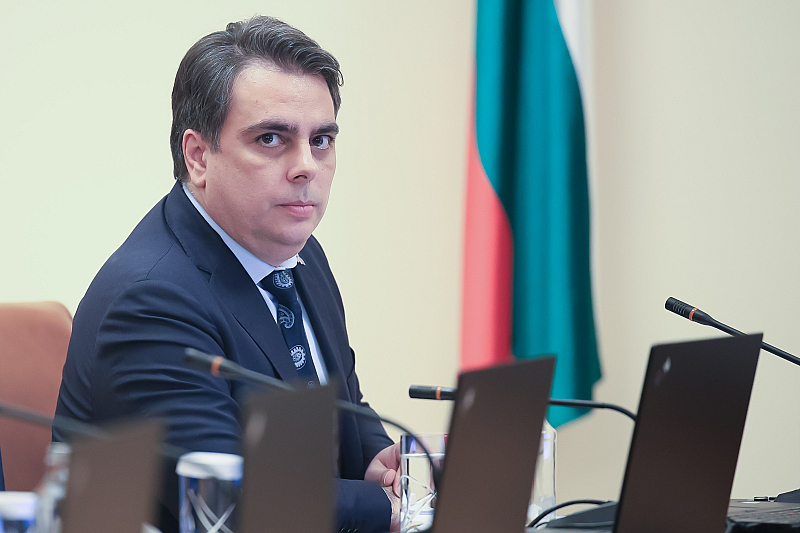 Това заяви министърът на финансите Асен Василев по повод коледните