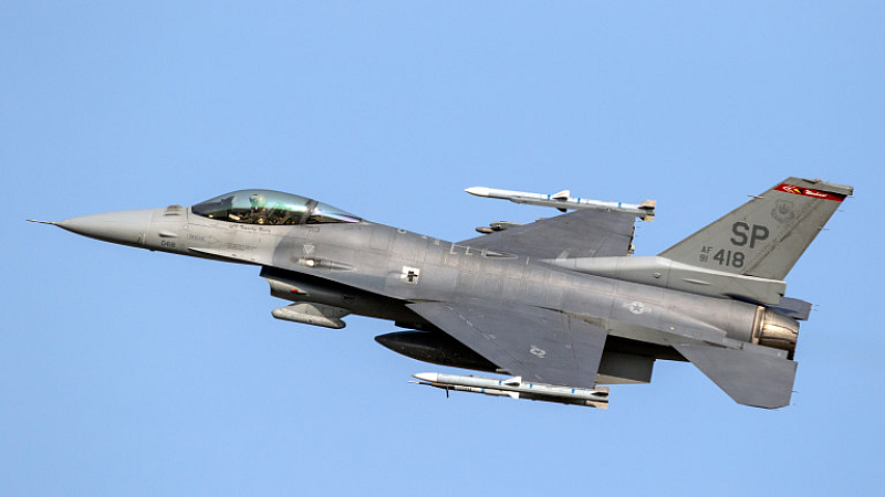 Изтребител F 16 Боен сокол Fighting Falcon разпределен към 8 о изтребително