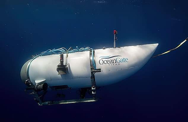 Контактът с миниатюрната подводница беше изгубен в неделя докато тя