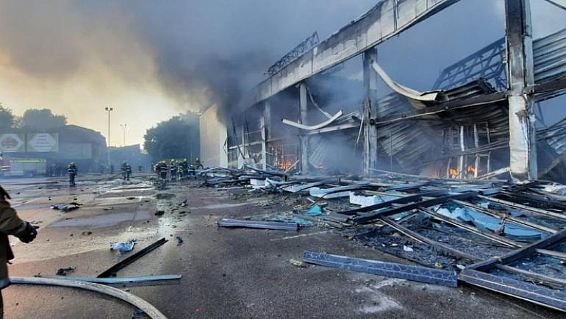 Ранените са десетки Вчера следобед руска ракета удари търговския център