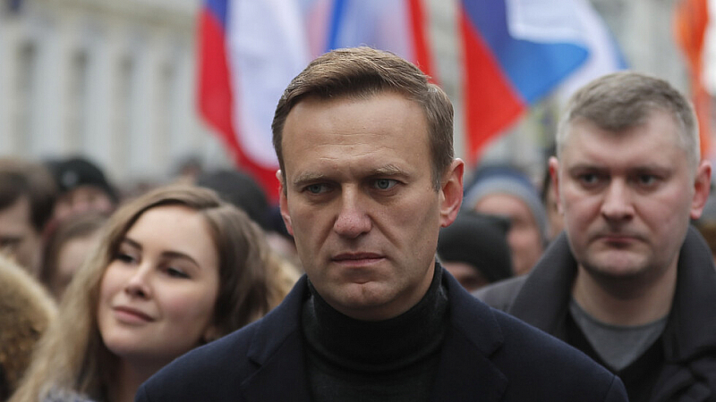 „Алексей Навални призовава хората да излизат да протестират срещу войната