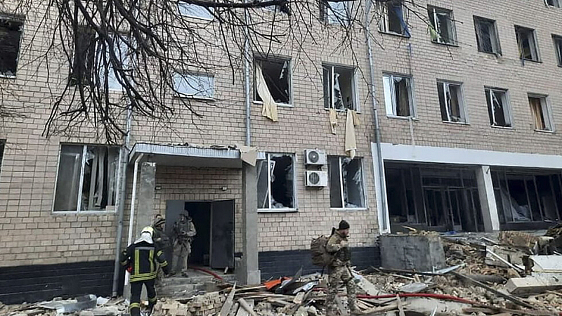 Украинската национална полиция посочва че ракета изстреляна от руските сили е