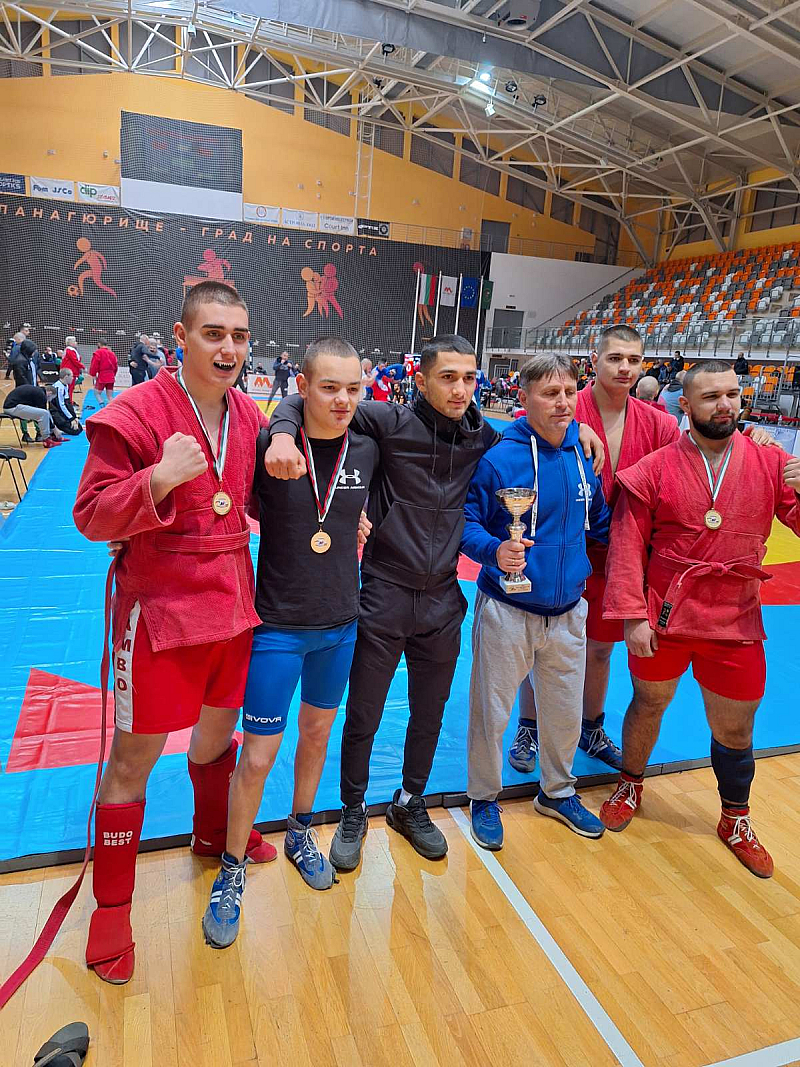 Младежите на спортния клуб станаха втори в България на отборното
