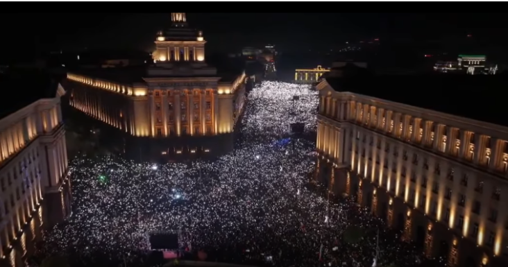 Поколението Z което тази година разклати политически системи по света