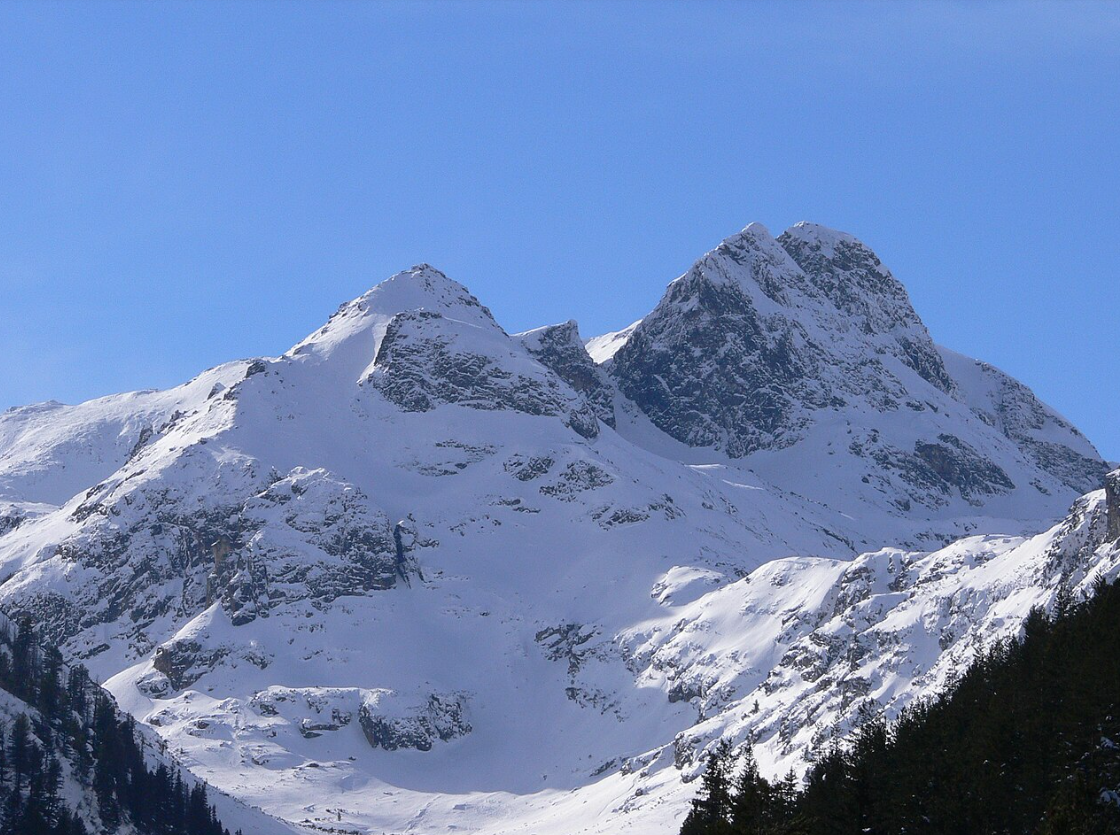 Сутринта започва обичайно – в 6 00 ч групата потегля