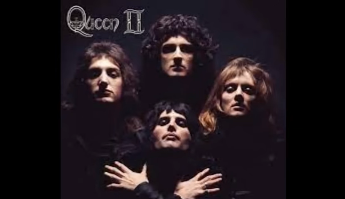 Парчетo озаглавено Not for Sale Polar Bear е записано през