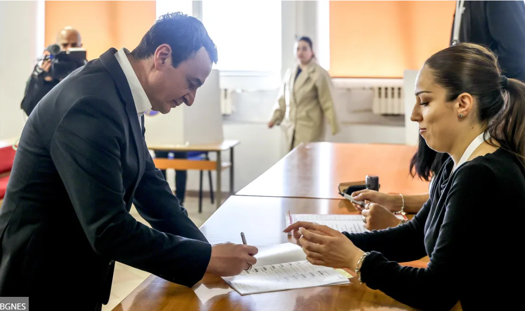 Анкетата на телевизия Дукаджини прогнозира 45 7 за LVV 22