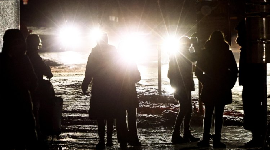 В събота около 45 000 домакинства и над 2 200