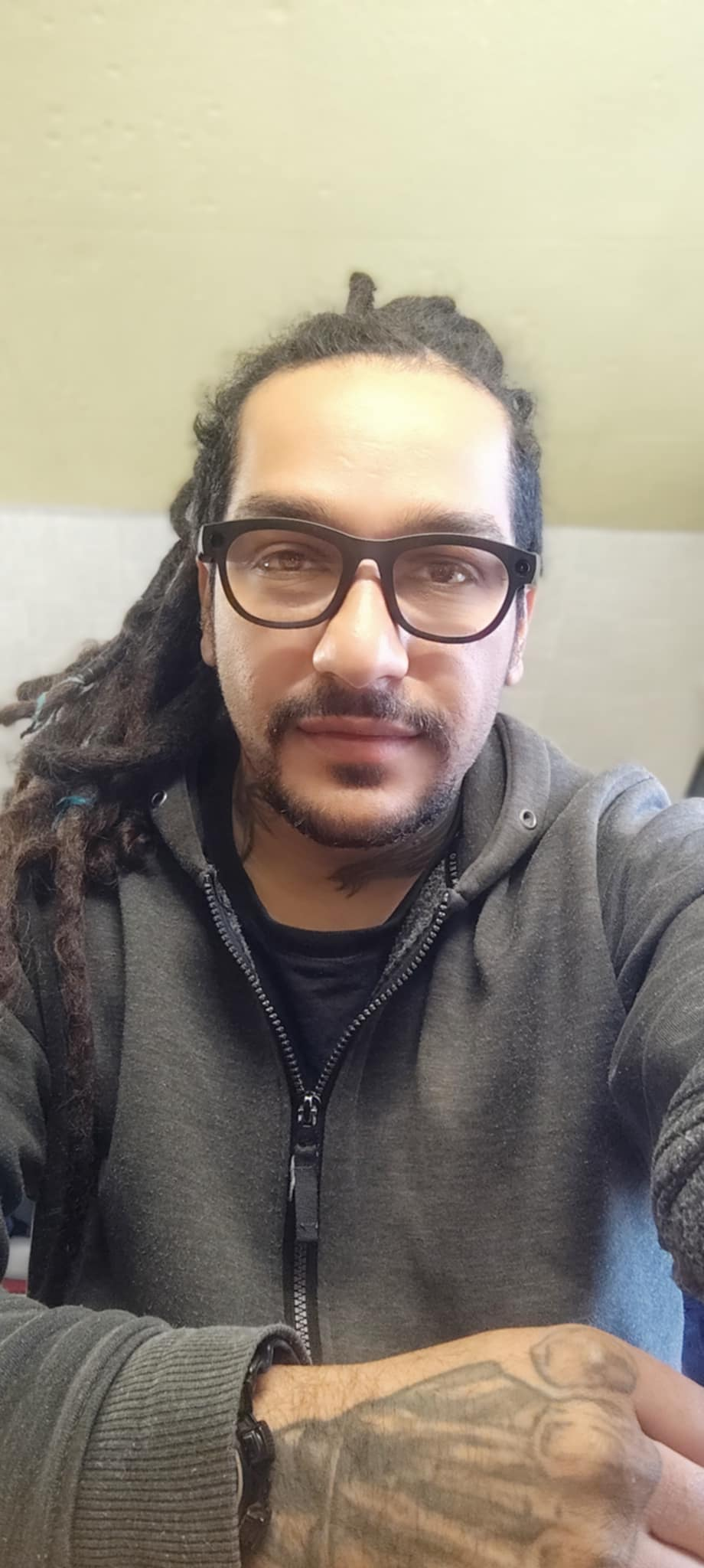 След дългогодишна битка с институциите през 2024 г той окончателно