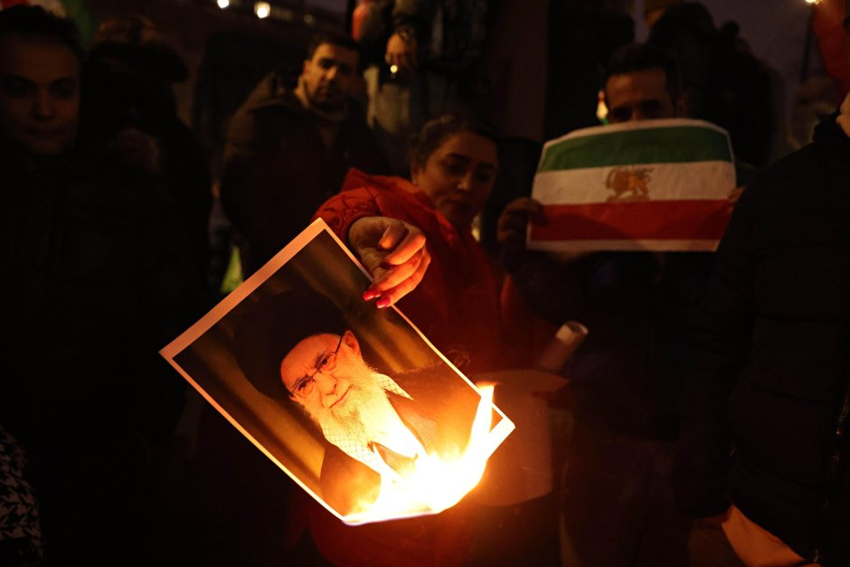 Екипът съобщава че може да потвърди този брой след преглед