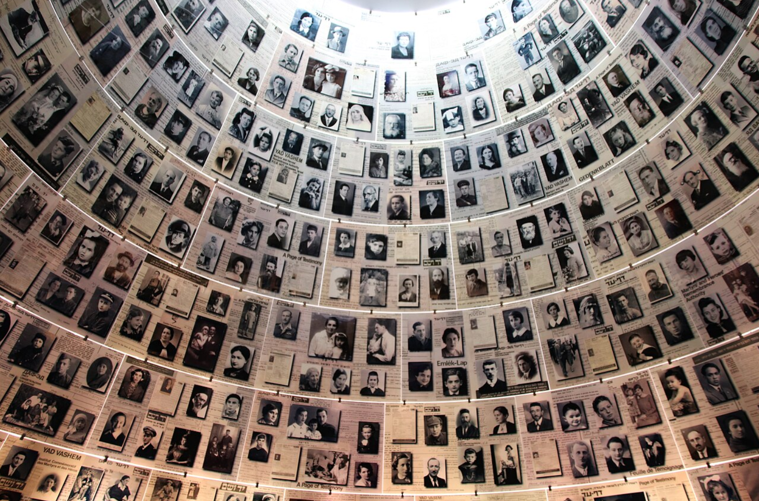 Изолирани в гета и концентрационни лагери мнозина намират начин да