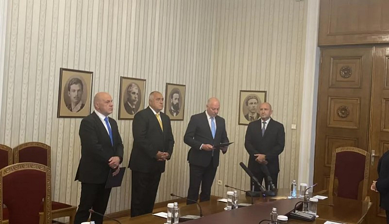 Пред Радев Бойко Борисов обяви че бившият председател на Народното
