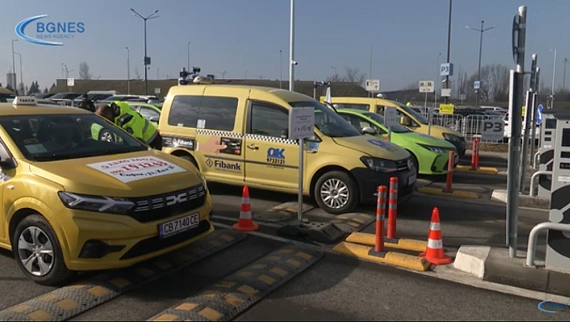 Блокадата бе вдигната в 16 часа но заплашиха че в