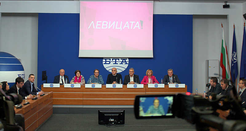 Пред медиите формацията бе представена от основните коалиционни партньори