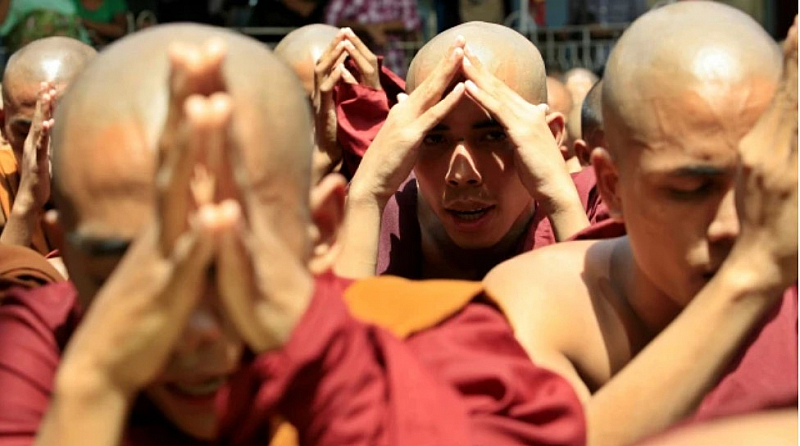Четирима монаси включително един игумен от храм в района Бунг