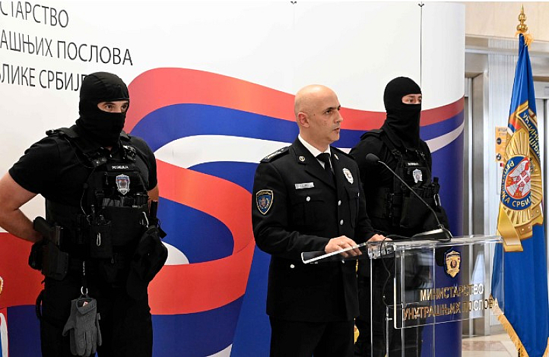 Мярката беше взета след ареста на трима косовски гранични полицаи