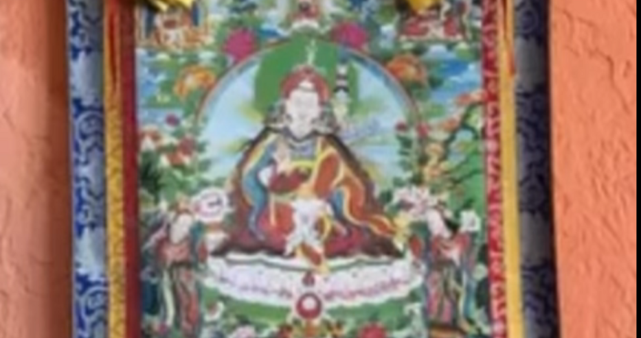 Във връзка с религиозните увлечения на групата са намерени веществени