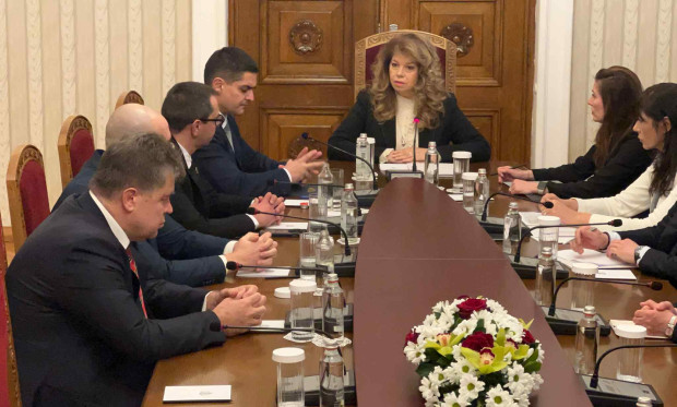 Той обясни че подхожда с огромен скептицизъм на срещата си