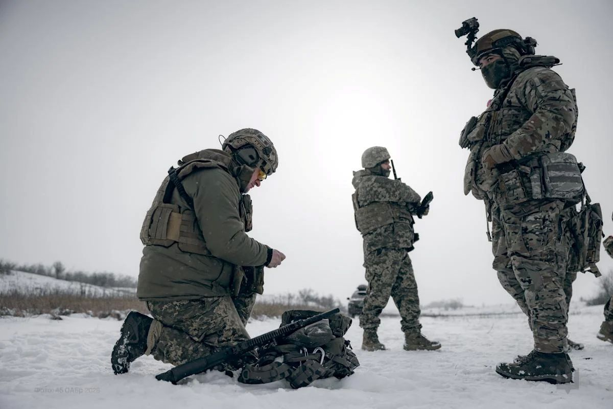 Вместо да бъдат отделни леки батальони те се интегрират в