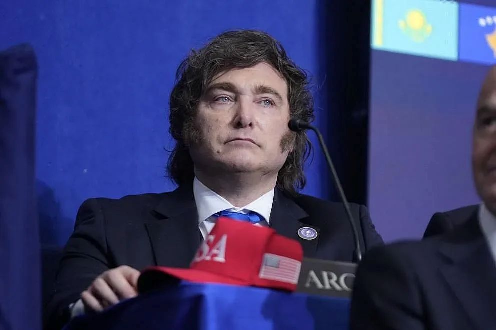 Милей е известен с рок изявите си по време на