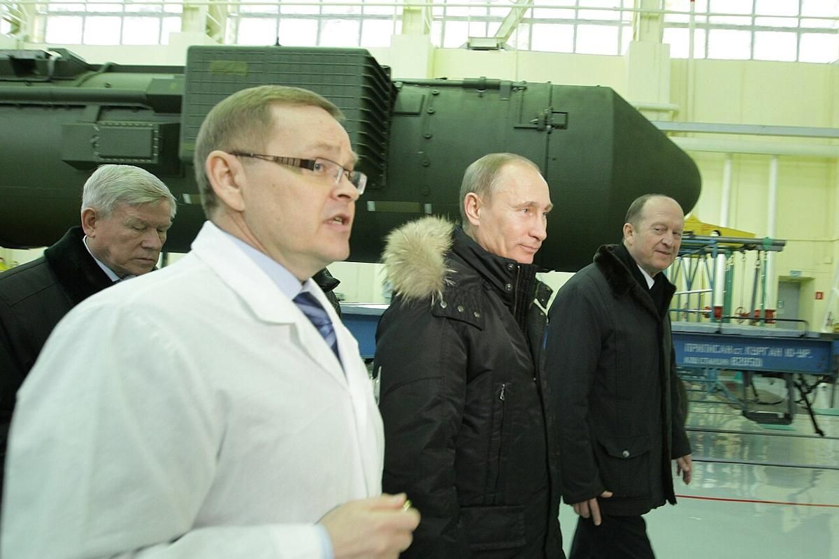 поред ASTRA жителите на града пишат в местни чатове за