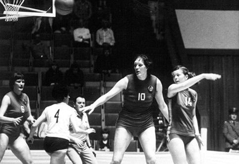 От края на 60 те до средата на 80 те