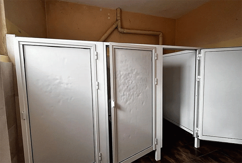 Основните причини са условията в санитарните помещения   Там където