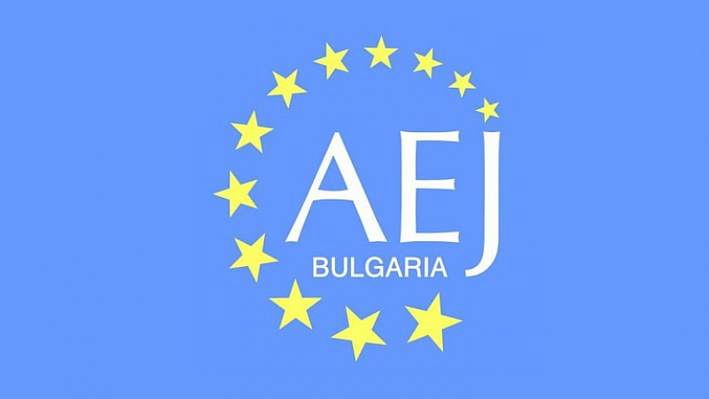   АЕЖ България получи множество сигнали за напускащи журналисти от