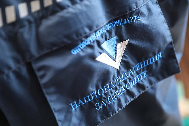 Анна Митова обясни пред журналисти че към момента НАП прилага