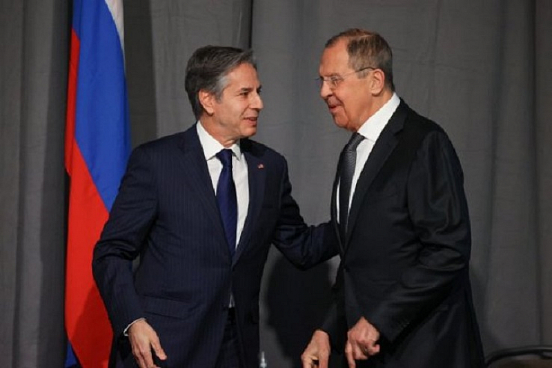 Представители на САЩ съобщиха че Блинкен и Лавров са разговаряли