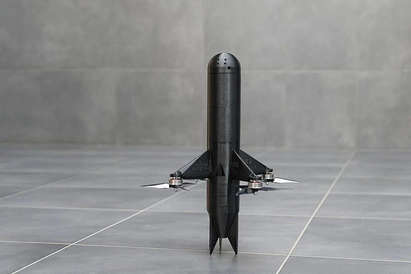 По време на нощни смени мобилните екипи инсталират антени сензори