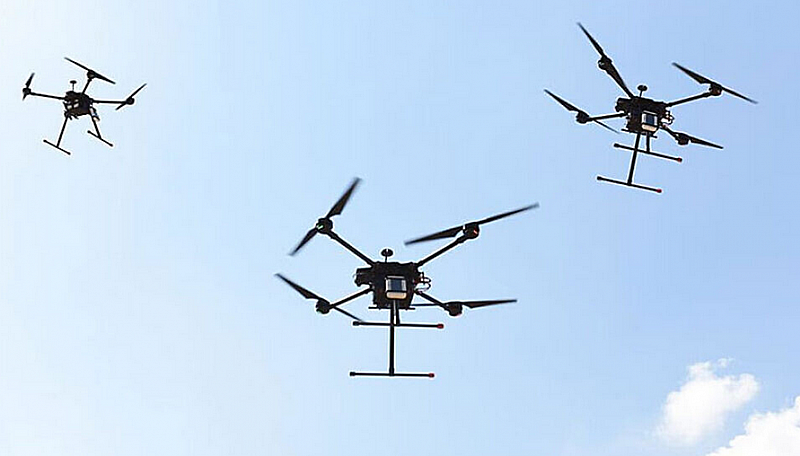 За масирана атака с дронове над Крим информират от Министерството