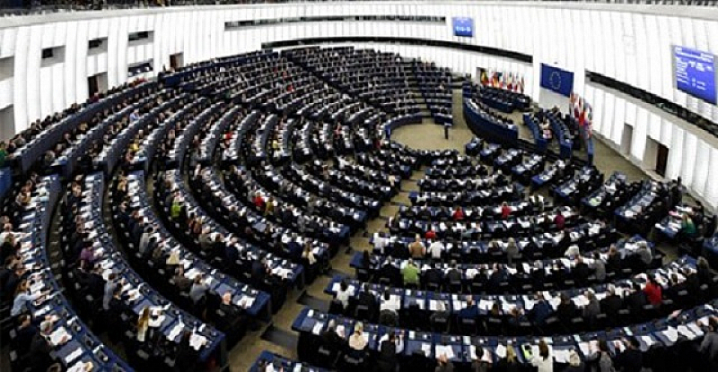Комисията отново призовава Съвета на ЕС да позволи на двете
