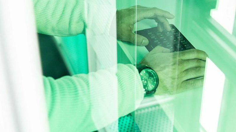 Регламентът определя и правила за финансиране и обществени поръчки като