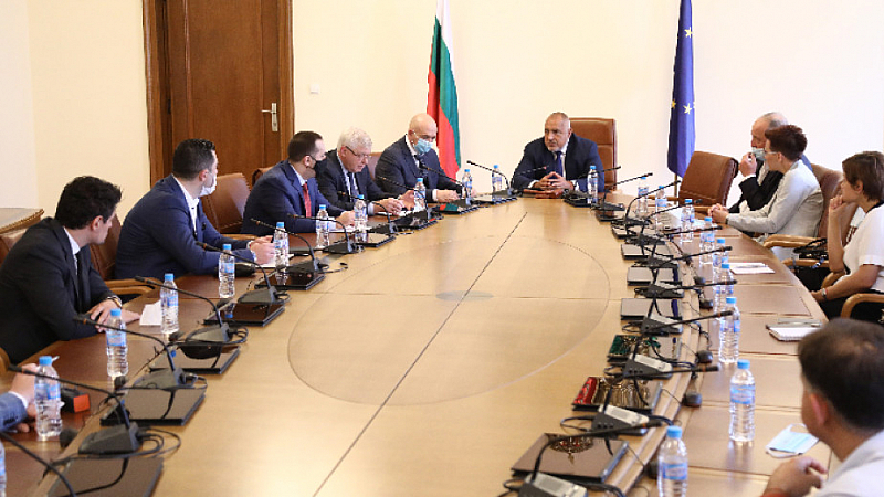 Министър-председателят Бойко Борисов разговаря днес с представители на големи търговски