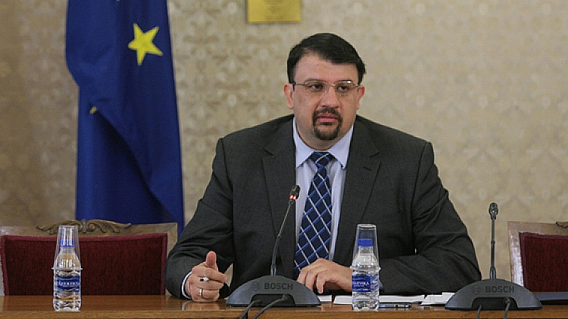 Той посочи че е важно българските интереси да бъдат защитени Премиерът