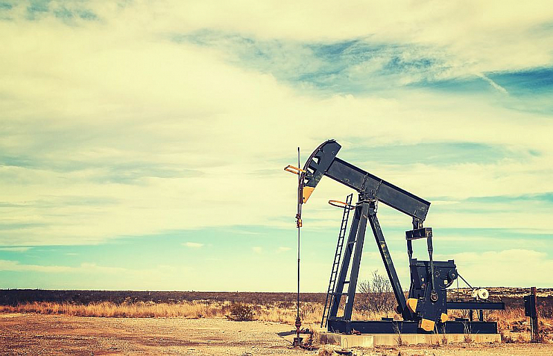 Около 7 млн. барела руски суров петрол дневно напускат световния