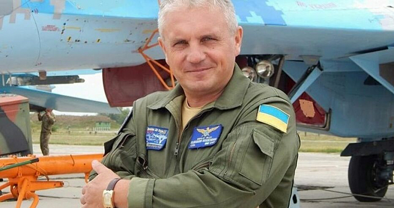 Полковник Александър Оксанченко сега Герой на Украйна загина във въздушна