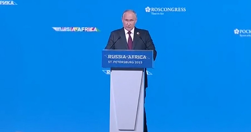 Владимир Путин обеща безплатно зърно на поне шест държави в