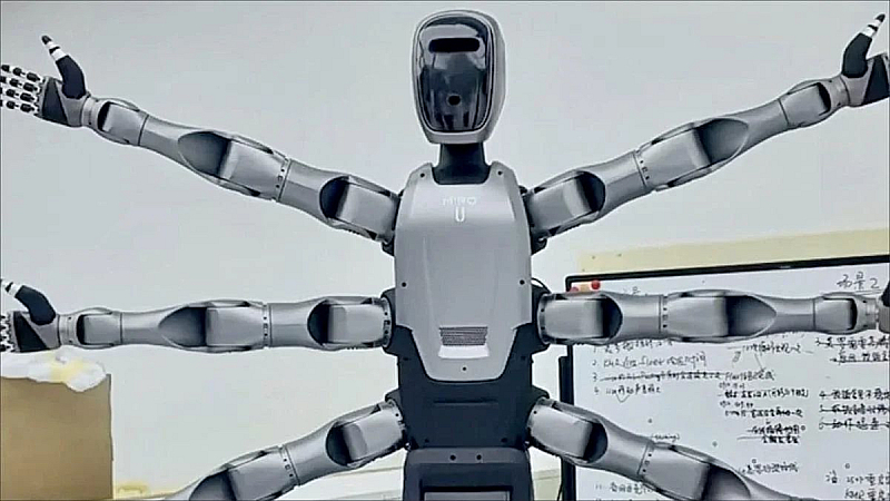  Както съобщава Humanoids Daily Midea е изоставила традиционния антропоморфен дизайн