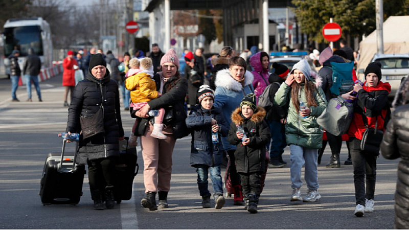 103 053 украински бежанци са останали в страната, като 39