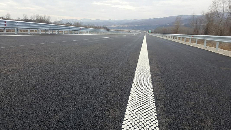 Трафикът в посока Варна ще се пренасочва по обходен маршрут