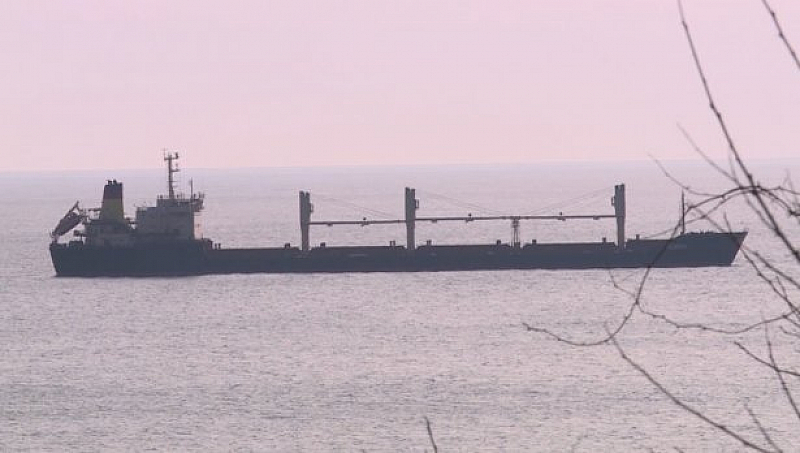 Десет кораба се подготвят за напускане на пристанищата в Одеса
