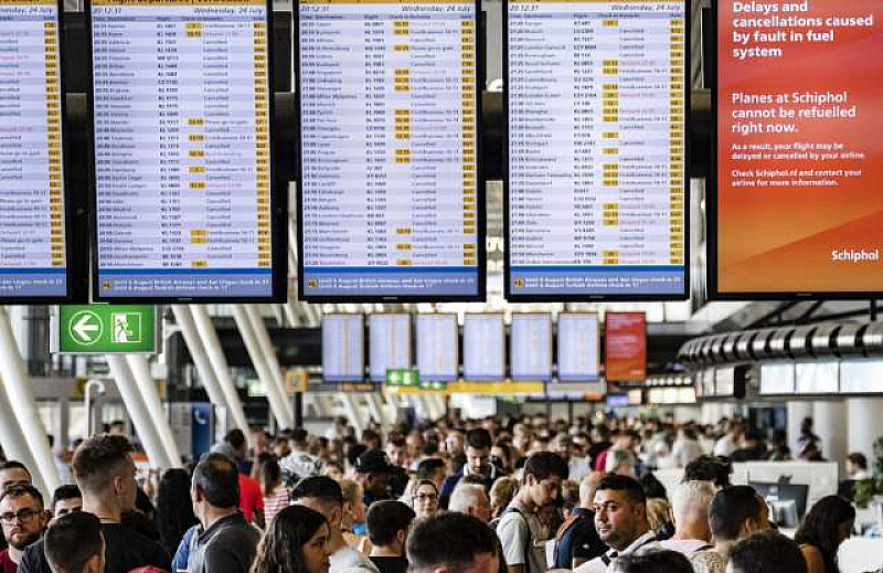 Най натовареното летище в Обединеното кралство заяви че не повече от