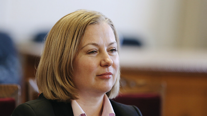 Предвидено е министър Надежда Йорданова да проведе разговори със заместник-председателя