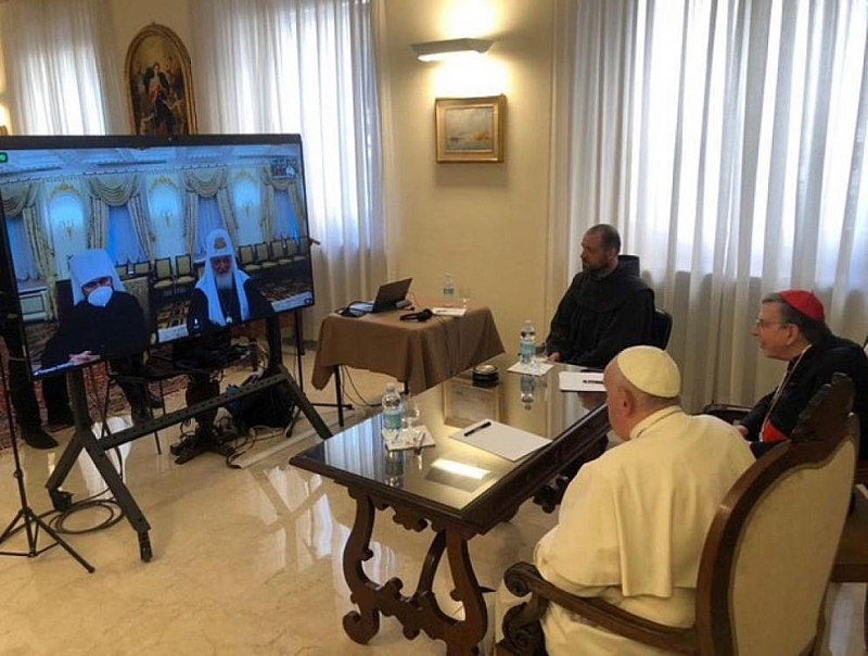 Главата на Католическата църква проведе видеоразговор с патриарх Кирил, ключов