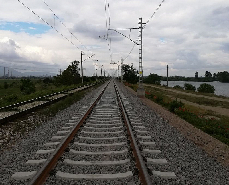 Влакът пътувал по направление Турция Австрия   Заради инцидента е спряно движението на