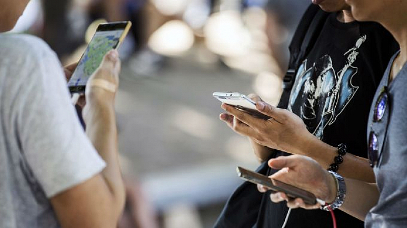 ЕК адаптира законодателството за мобилните комуникации в съответствие с най новите